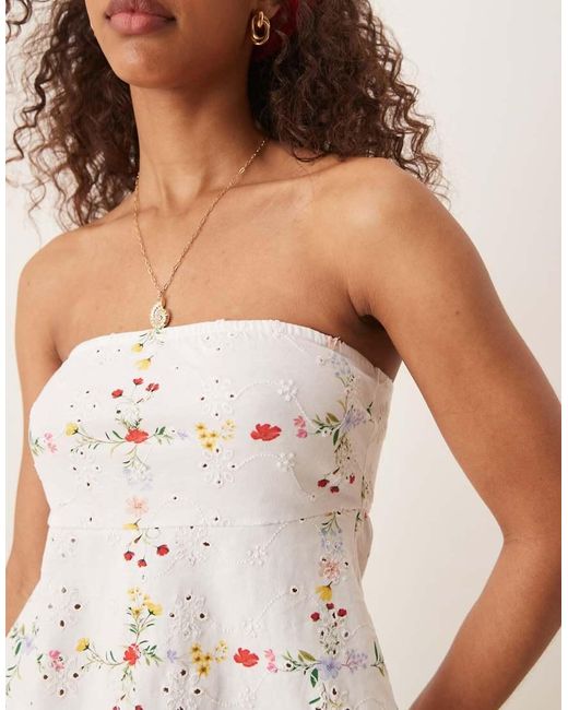 Top A Fascia di ASOS in Brown