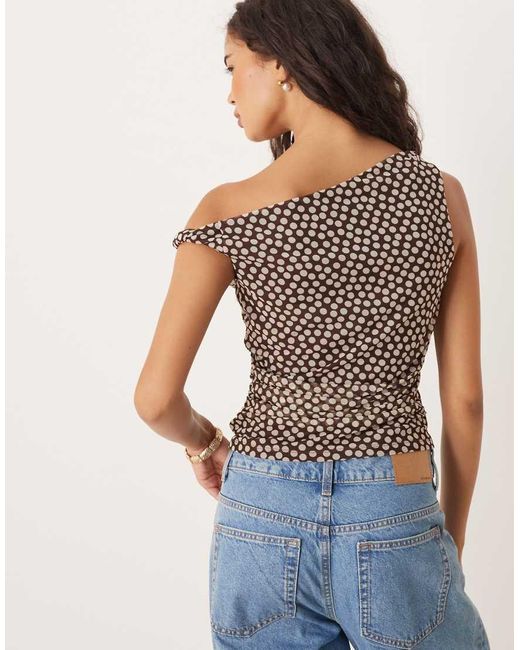 Abercrombie & Fitch Asymmetrische Gerimpelde Top Van Mesh Met Bruine Stippen in het Brown