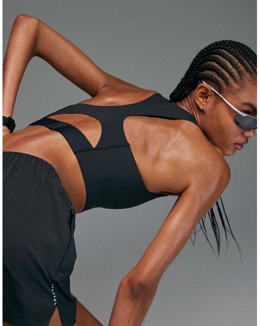 4505 Black Premium High Impact Zip Front Running Sports Bra With Adjustable Straps And Reflective Detail
