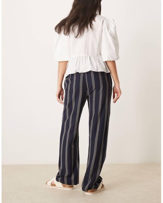 Vila Blue – weit geschnittene hose