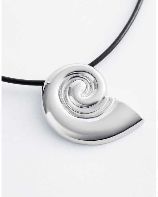 & Other Stories Red Leather Necklace With Shell Pendant