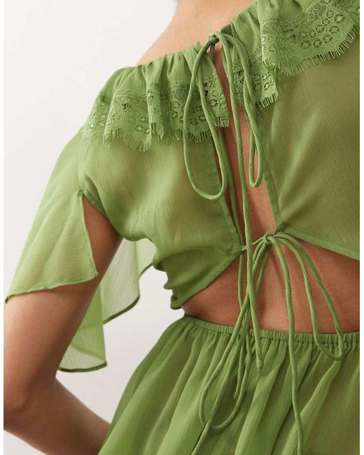 Reclaimed Vintage Green Chiffon Tea Top With Floaty Sleeves And Lace Collar
