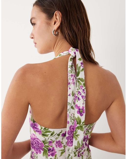 In Collaborazione Con Hailey Bieber di Mango in White