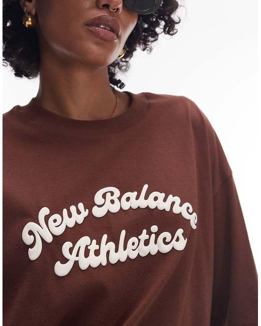 T-Shirt Oversize di New Balance in Blue