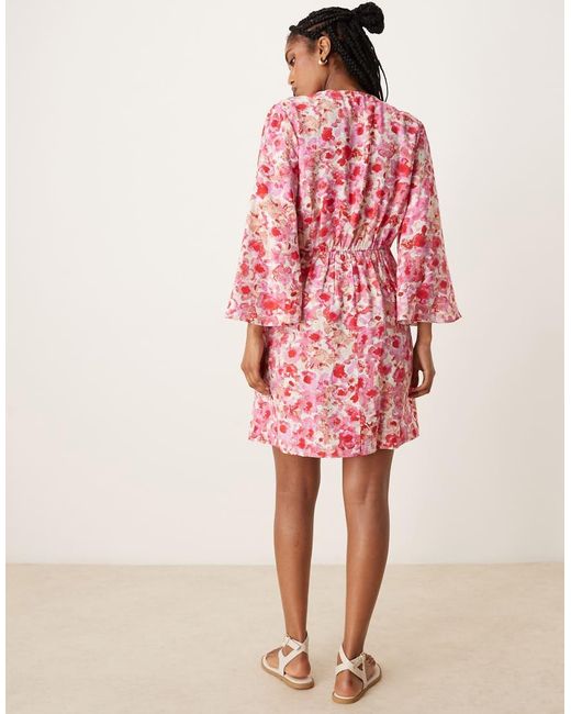 Vestito Corto A Portafoglio Con Stampa Floreale Astratta di Jdy in Pink