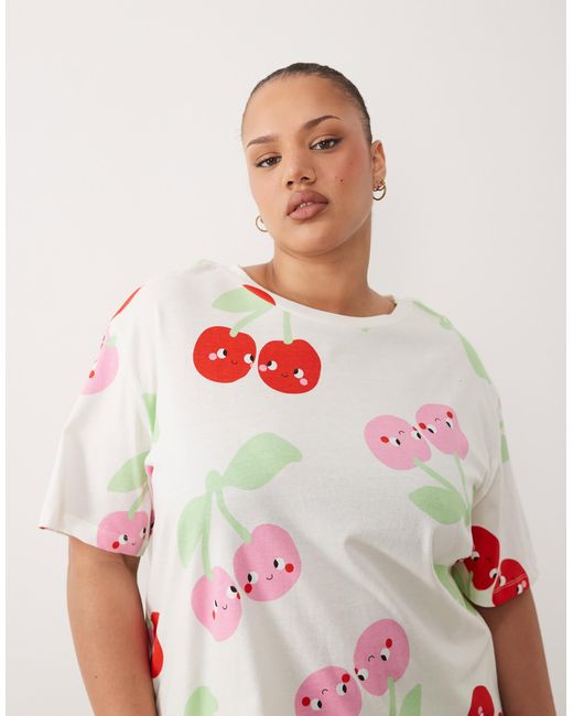 ASOS White Asos design curve – pyjama mit oversize-t-shirt und shorts mit kirschprint