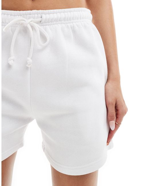 Missy Empire White Exclusive Drawstring Sweat Short Co-ord