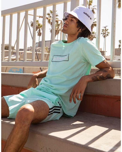adidas Originals 'summer Club' Oversized T-shirt With Linear Logo in Green  for Men - Save 51% | Lyst Canada