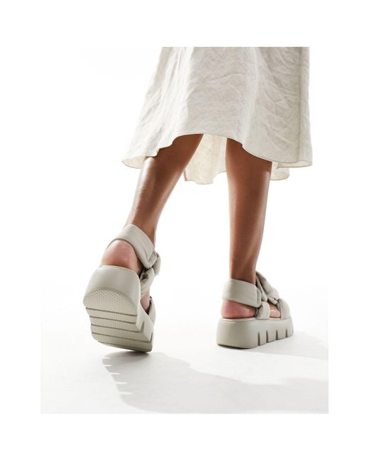 Steve Madden White Puffy Sandal With Chunky Sole