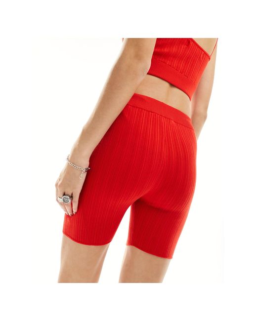 Pantalones cortos rojos Calvin Klein de color Red