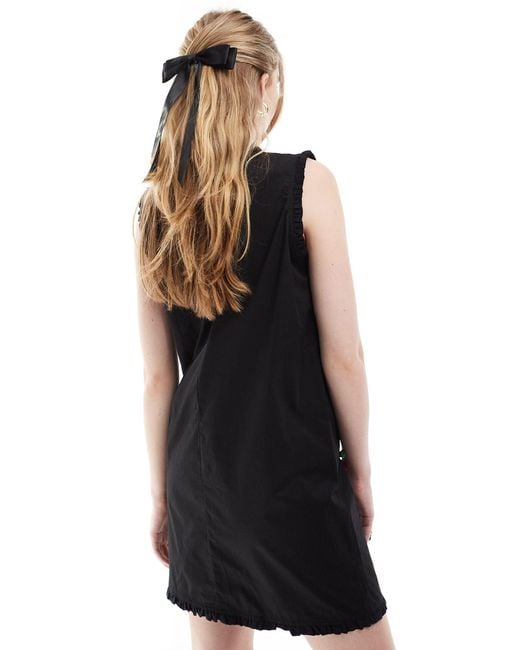 Vestido corto con diseño adornado Sister Jane de color Black