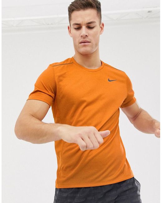 Nike Synthetic Miler Tech T-shirt With Back Print In Orange 928307-833 for  Men | Lyst Australia