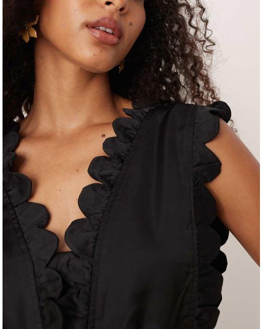 Y.A.S Black Plunge Front Scallop Edge Detail Satin Maxi Dress