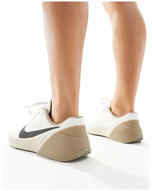 Zapatillas Nike de hombre de color White