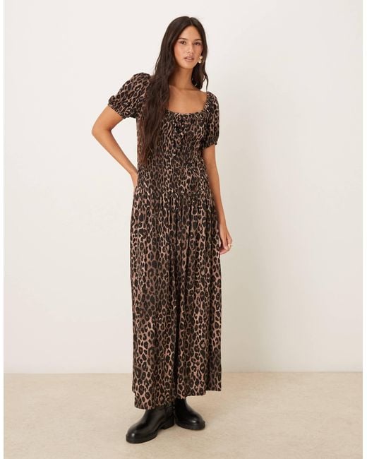 ASOS Multicolor – midi-nachmittagskleid mit knittertextur, gesmokter taille, milkmaid-ausschnitt, puffärmeln und leopardenmuster