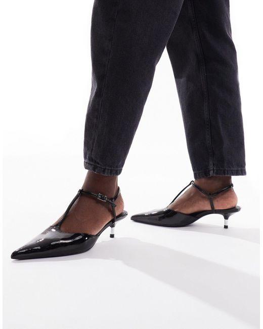 Chaussures à petit talon avec barre en t Stradivarius en coloris Black