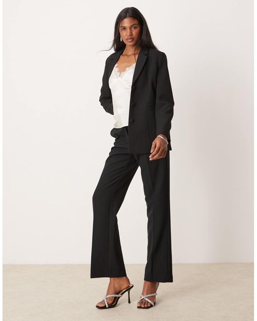 Pantalon droit d'ensemble Y.A.S en coloris Natural