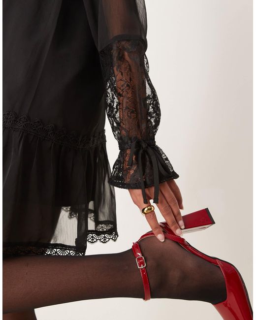Miss Selfridge Black – es hänger-minikleid mit spitzenkragen