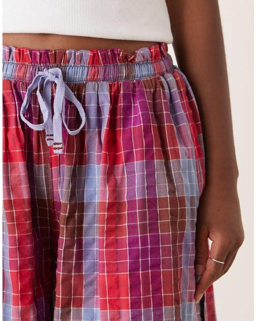 Pantaloni Del Pigiama A Fondo Ampio Bordeaux A Quadri di Free People in Red