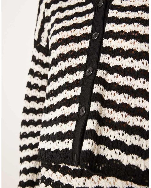 Cardigan di ASOS in White