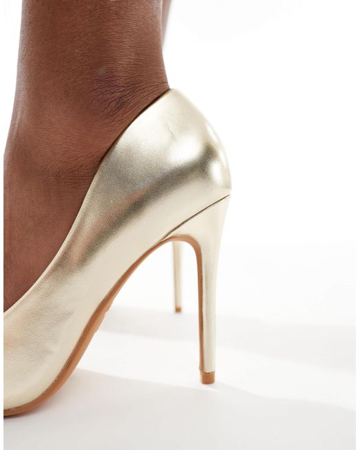 SEQWL Wide Fit White Hamilton Pumps