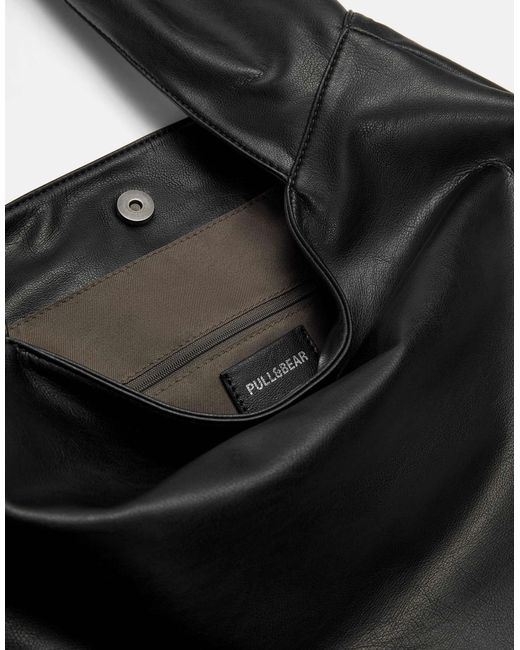 Pull&Bear Black – kunstleder-shopper