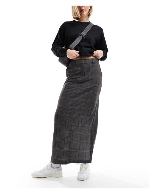 Falda larga gris a cuadros Vero Moda de color Black
