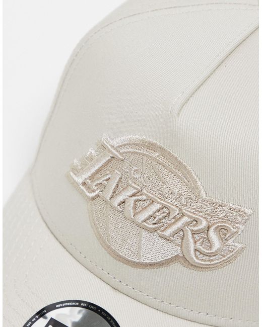 La lakers - cappellino beige con struttura a frame di KTZ in White