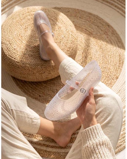 SEQWL White Flat Ballerinas Jelly Shoes With Adjustable Buckle Strap