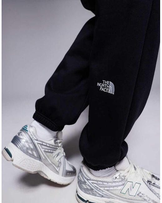 The North Face Black Essential Logo Oversized Joggers for men