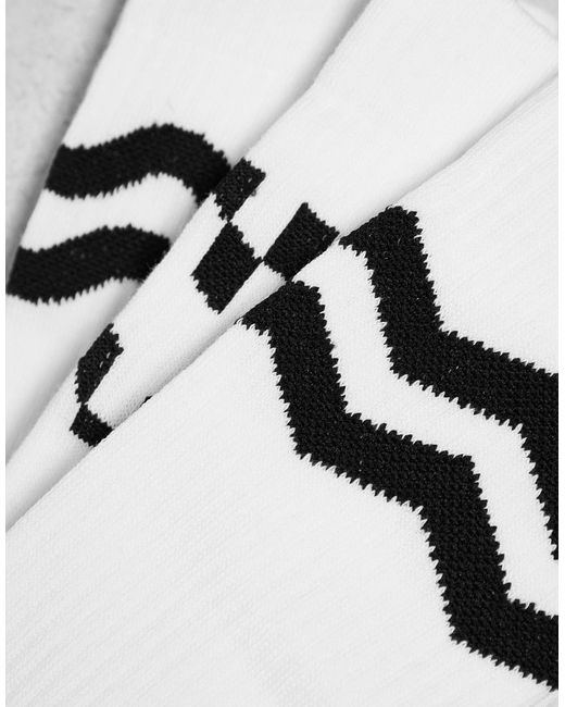 Confezione da 3 paia di calzini bianchi con righe nere ondulate di ASOS in White da Uomo