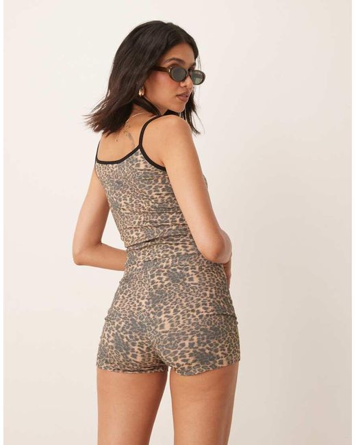 ASOS Micro-Short Met Luipaardprint, Deel Van Co-Ord Set in het Natural