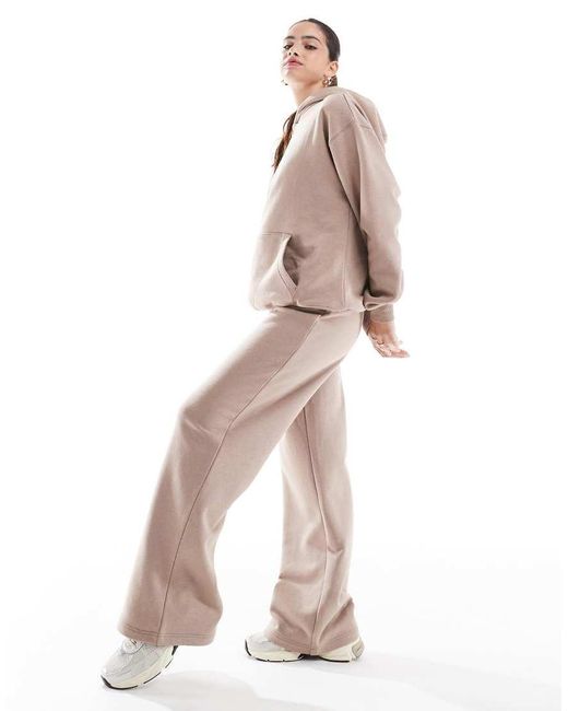 Cotton On Klassieke Fleece Joggingbroek Met Wijde Pijpen in het Natural