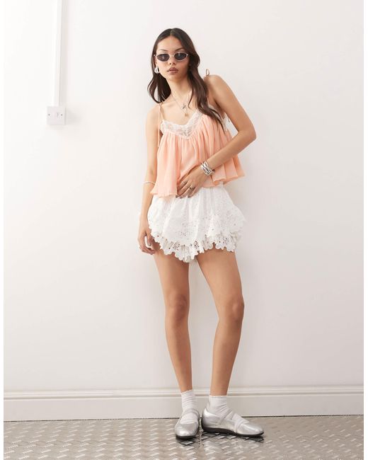 Caraco style lingerie avec détail en dentelle pêche Reclaimed