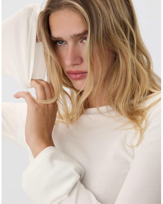 Stradivarius Natural – basic – t-shirt aus polyamid