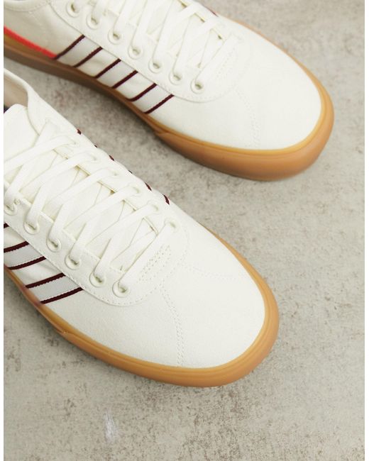 Zapatillas en color hueso delpala happy camping exclusivas en asos adidas  Originals de hombre de color Blanco | Lyst