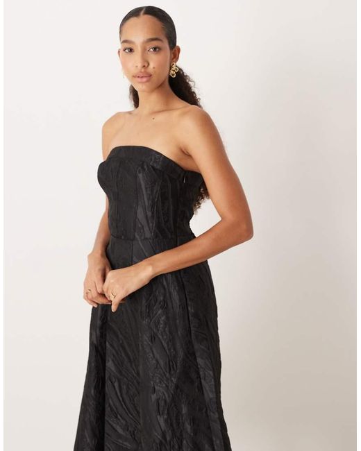 Vestito Midi Strutturato Jacquard A Fascia di Y.A.S in Black