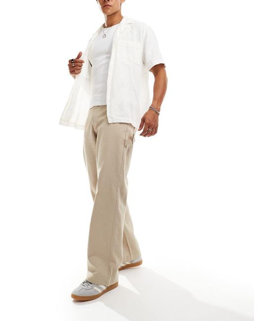 Pantalones Beis De Corte Ancho Y Estilo Carpintero De Sarga De -Beis Neutro ADPT de hombre de color White