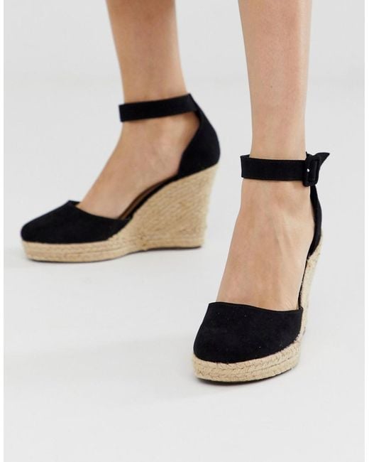 Closed toe hotsell and heel wedges