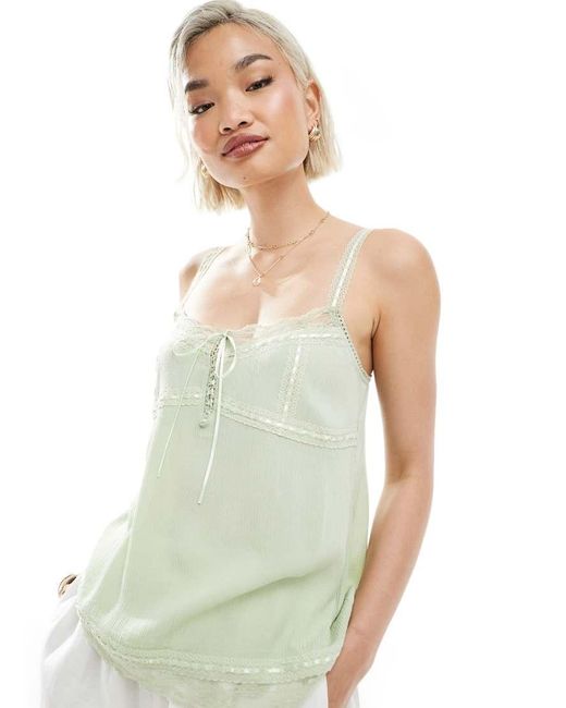 Top A Canottiera di Miss Selfridge in White