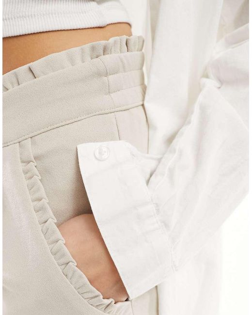 Jdy White Frill Edge Shorts