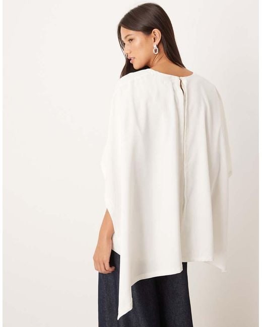 NARRATED White Caped Top