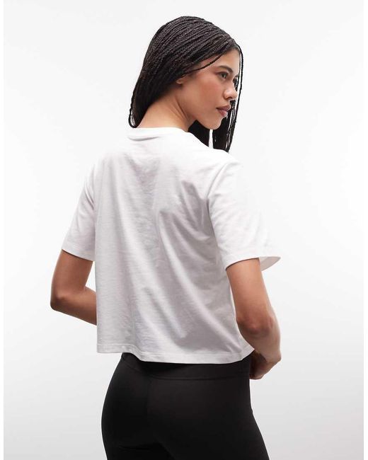 The North Face White W Evolution Simple Dome Crop Rlx Ss Tee
