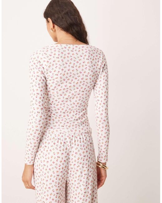 Top d'ensemble en maille pointelle à petites fleurs et manches longues ASOS en coloris Natural
