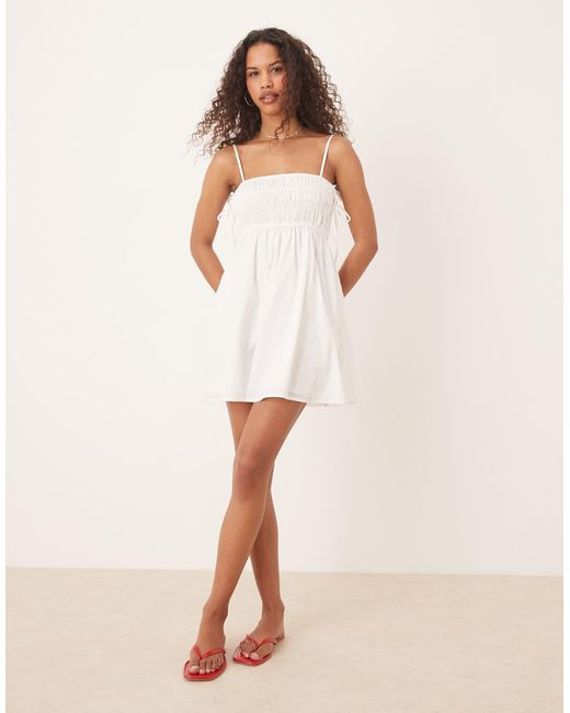 Abercrombie & Fitch Natural – gesmoktes, kurzes babydoll-kleid