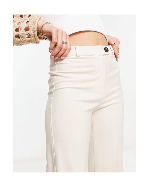 Bershka Wide Leg Slouchy Dad Tailored Trousers in White | Lyst Canada