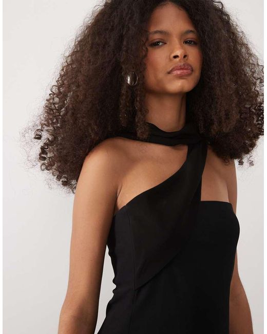 Capsule di Mango in Black