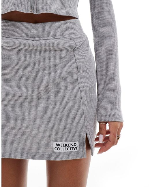 Asos design - weekend collective - jupe-short en tissu gaufré - délavé ASOS en coloris Gray