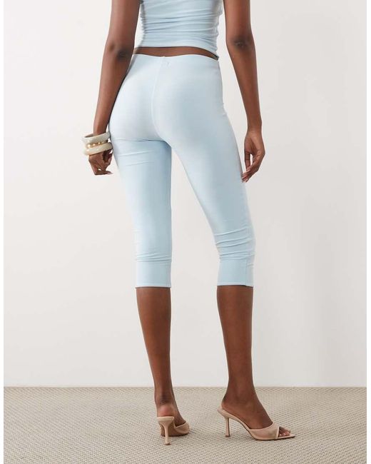 Missy Empire White Double Sculpted Slinky Capri Trouser Co-Ord