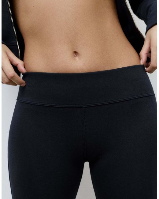 Pantalon évasé en maille interlock Pull&Bear en coloris Blue